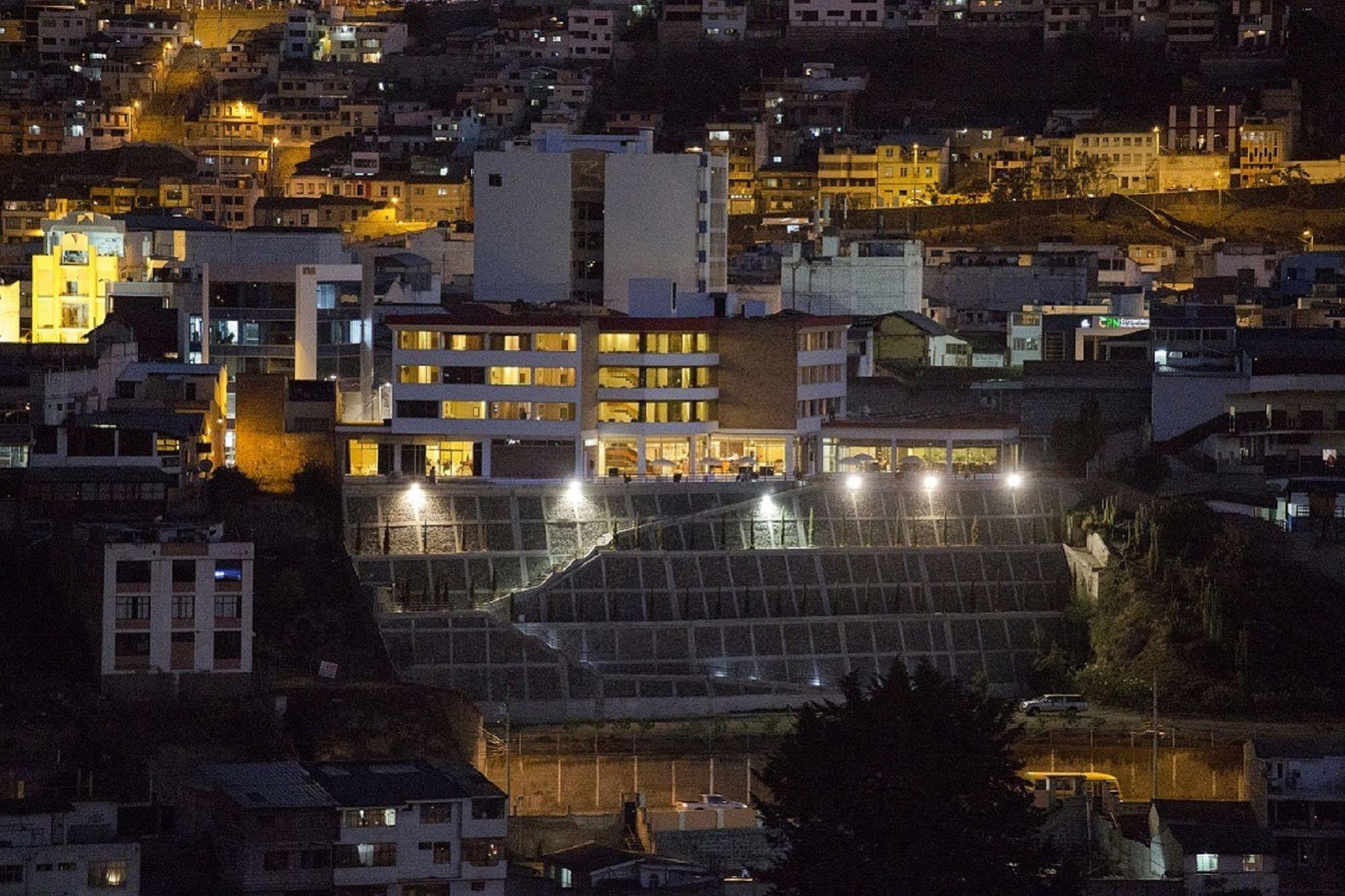 Hotel Ambato Extérieur photo